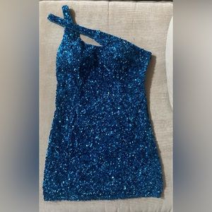 Gently used once for one homecoming dance. Purchased brand new